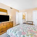 Edgewater 207