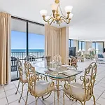 Edgewater 207