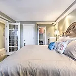 Pcb Condo With 2 Outdoor Pools And Beach Access!