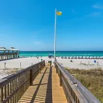 Laketown Wharf 910, 2 Bedrooms, Gulf Views, 5 Pools, Wi-Fi, Sleeps 8
