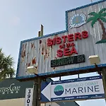 Summit 913, 1 Bedroom, Sleeps 6, Beachfront, Wi-Fi, Pool