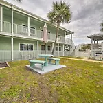 Beachfront Pcb Studio Pool, Patio And Deck Access!