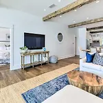 Luxe, Beachfront Pcb Home With Decks And Grill!