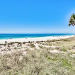 Beachside 8 - Beachfront - Sleeps 8!