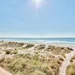 Beachside 8 - Beachfront - Sleeps 8!