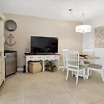 Southwinds H12