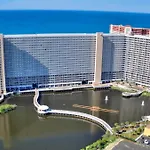 Spectacular 5Th Floor Gulf View Condo In Panama City Beach, Just Steps Away From The Beach
