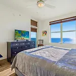 Aqua Resort! Beachfront, 3 Bedroom Condo! 2 Bedrooms Beach Front! Sleeps 7! Free Beach Chairs By Dolce Vita Getaways Pcb