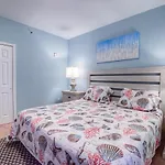 Laketown Wharf 920! Beautiful 3 Bd, Great Amenities, And Great Location