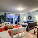Laketown Wharf 602 By Zia Vr