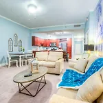 Large 3 Bd Penthouse 2034 In Laketown, Great Views And Amenities!