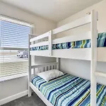 Shores Of Panama 1211- Sleeps 6, Gulf View, Reserved Parking! Free Fun! Condo