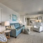 Pinnacle Port A502 - Updated 3 Bedroom 3 Bathroom Sleeps 8, Free Fun! Boat Ramp Access! Condo
