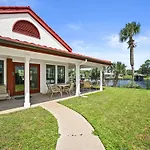 St Thomas Square By Panhandle Getaways