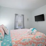 Bikini Bottom At Laketown Wharf #501 By Nautical Properties