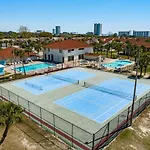 Seaspray Hideaway Sleeps 8 Pools Beach Access