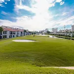 Edgewater Golf Villa 2005