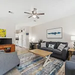 Beach Walkers Cottage