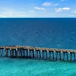 Ocean Front Turtle\'S Nest At The Commodore 202