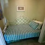 Moondrifter 506 Beachfront 2Bd 2Ba Condo