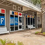 Laketown Wharf 1206