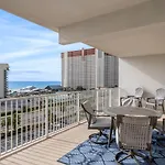 Laketown Wharf #512 By Nautical Properties