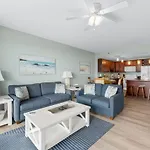 Laketown Wharf #512 By Nautical Properties