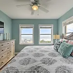 Breezy Pcb Retreat With Direct Beach Access!