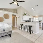 Charming Pcb Home About 1 Mi To Beach Access!