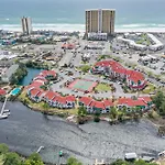 St Thomas Square By Panhandle Getaways