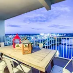 Brand New! Laketown Wharf 633! Amazing 3 Bd, Great Location, And Awesome Amenities!
