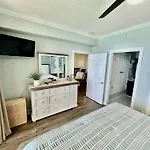 Ocean Reef 1705