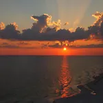 Ocean Reef 2001