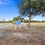 Edgewater Beach Resort #1004 By Book That Condo