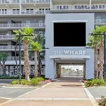 Laketown Wharf 1233 - Anchors Away