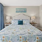 Laketown Wharf 1233 - Anchors Away