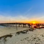 Laketown Wharf 637 - Tropical Vibes