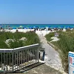 Quiet-Relaxing-Modern-Sleeps 8 Walk To The Beach!