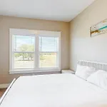 Lagoon Luxury