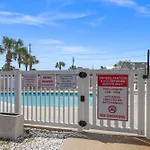 22460 Front Beach Rd - Sunshine House