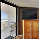 Edgewater Windward 204