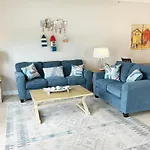 Ocean Overlook 302