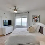 Beachfront Pcb Condo With Ocean View, Pool Access!