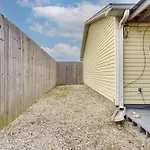 Pet-Friendly Pcb Duplex - Walk To Beach!