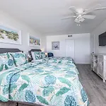 Seashore - Beautiful West End Townhome