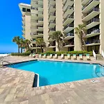 Pelican Walk 302