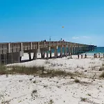 Warm And Inviting 1 Bd 1 Ba Condo With Breathtaking Gulf Views