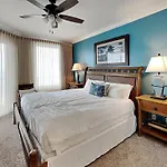 Grandview East 403