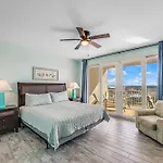 Laketown Wharf 1034