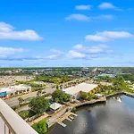 Laketown Wharf 1034